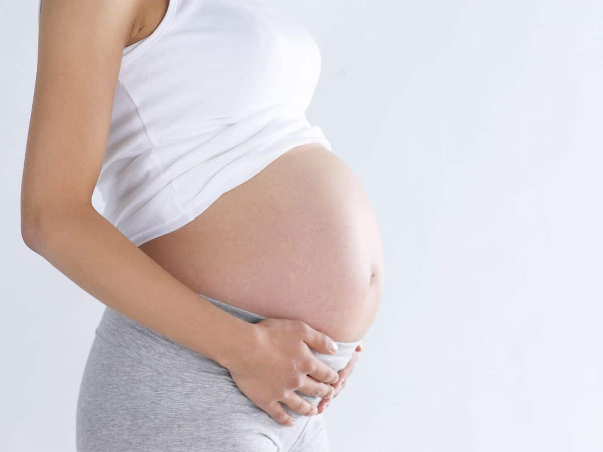 Read more about the article Regain Your Pre-Pregnancy Body With Mommy Makeover In Mumbai